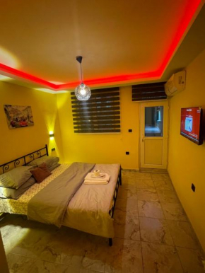 TAKSİM ACADEMiE HOUSE